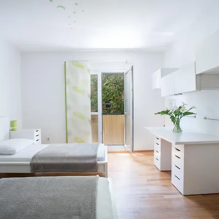 Nina , Bacvice Apartman *